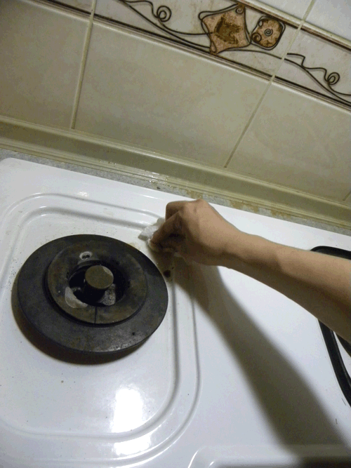 超勁量-廚房油污清潔~料無色無味不刺激.除油解膩超安心 - 20131225132420-337991551.gif(圖)