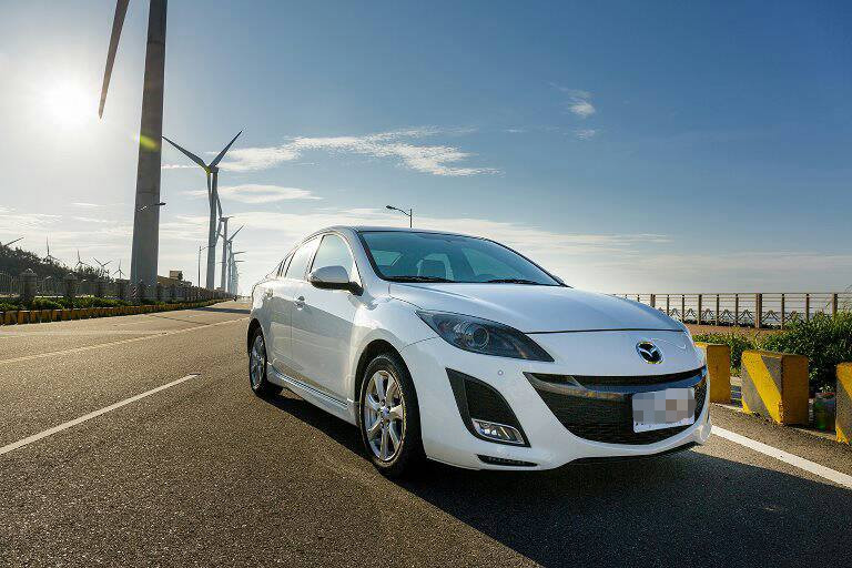 錦城汽車  2012  頂級版馬自達3  四門 - 20140615205400-837113655.jpg(圖)