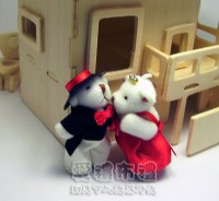 【愛禮布禮】 婚禮小物: 5公分水鑽婚禮紅色禮服熊(1對25元)_圖片(1)