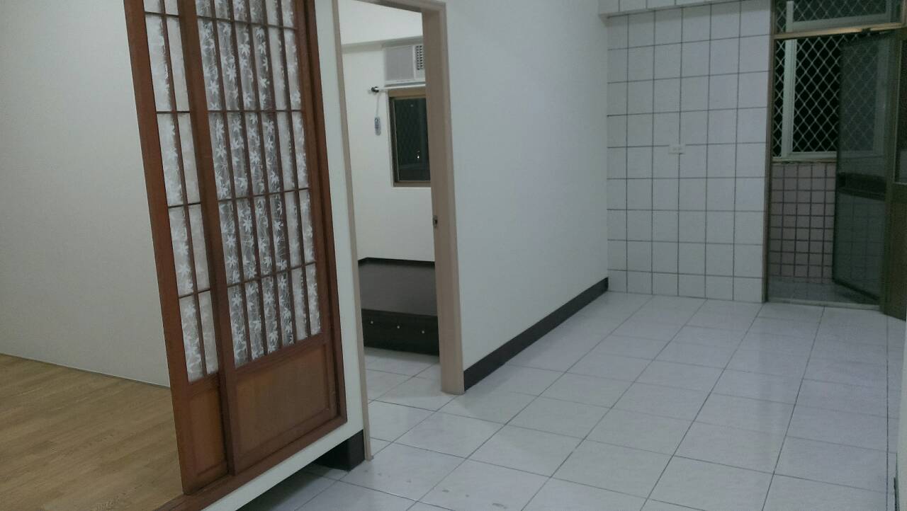 【中正藝文特區-經國龍邸大三房全新裝修出租~生活機能優】 - 20140731112156-776395796.jpg(圖)