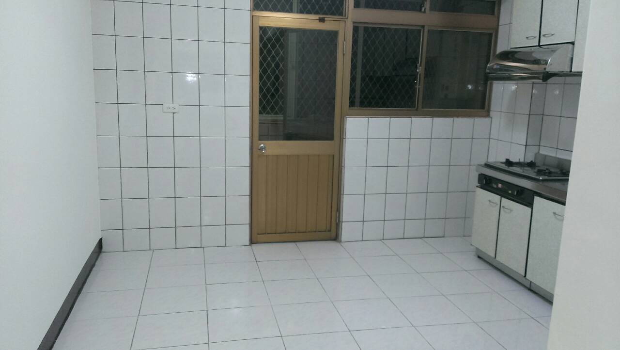 【中正藝文特區-經國龍邸大三房全新裝修出租~生活機能優】 - 20140731112156-776408750.jpg(圖)