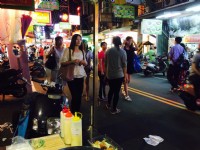 逢甲夜市黃金地段攤位出租，離赤鬼牛排步行不到10步（位於福星路接文華路路口）_圖片(2)
