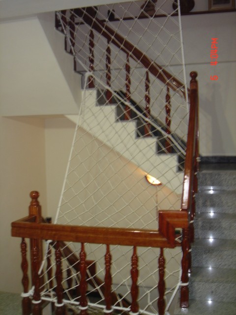 樓梯安全網---守護家中樓梯的安全 - 20070409145801-8986070.jpg(圖)