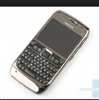 知名大廠 NOKIA E71.QWERTY 鍵盤 3.5G 旗艦商務機 .功能正常、鈴聲大、收訊好、耐用操作好用的手機、便宜賣~_圖片(1)