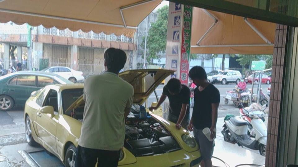 高雄奈特汽車保養廠 四輪定位特價599元 冷氣補冷媒399元(冷氣免費健診) 輪胎全面特價中 另有鈑金烤漆 - 20150930002025-534310876.jpg(圖)