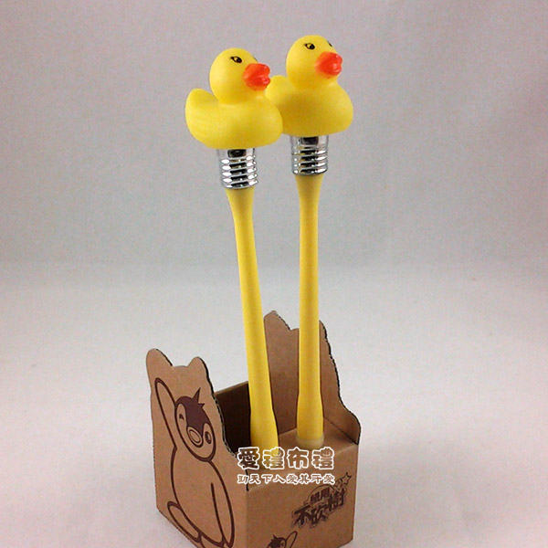 【愛禮布禮】婚禮小物：黃色小鴨造型筆(圓珠筆)本款無燈一般價 6 元 會員價 6 元 - 20150528123957-788242906.jpg(圖)