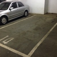 忠孝新殿車位出租，一個月3000元三個月一付_圖片(1)
