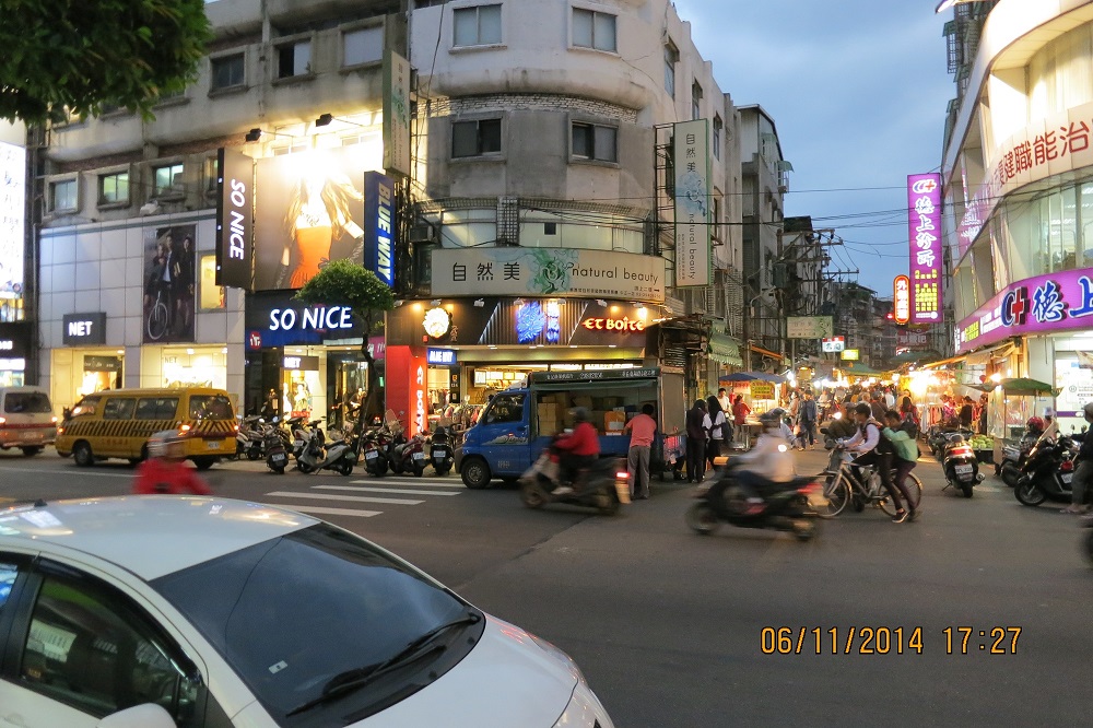 晚上黃昏早上三個時段攤位出租 - 20150630164619-654295156.JPG(圖)