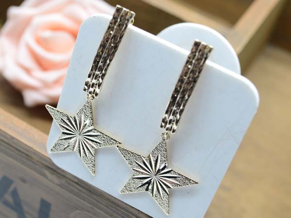 日韓流行飾品/明星愛用髮飾~每週上架百款新品~守億飾品批發 - 20151212165410-910533370.jpg(圖)