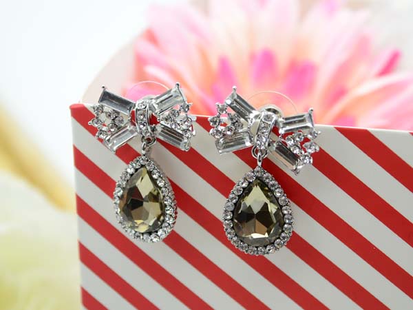 夜市人生創業~網拍~擺攤~小額也能批~最夯的日韓流行飾品盡在守億飾品批發 - 20160413182658-543611305.jpg(圖)