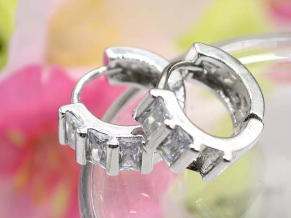 全台攤商激推 一致好評!真正韓國流行飾品進口大盤商~上萬種獨家商品~實在經營~守億飾品批發 - 20160614114026-876049091.jpg(圖)