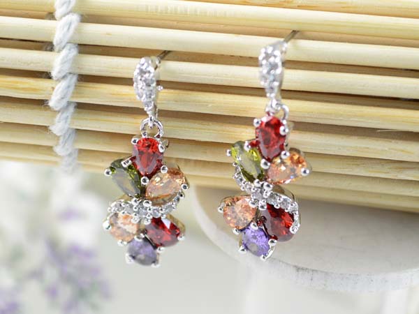 甜蜜浪漫情人獻禮~完美微鑲鋯石耳環閃耀迷人~韓國飾品/髮飾品~平價中的優質好物 - 20160706143115-786915698.jpg(圖)