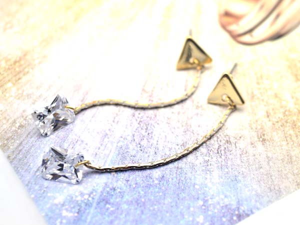 看韓劇人氣女星都在戴的時尚大耳環~幾何 耳線 羽毛 週週千百款新品 - 20160922110900-514157422.jpg(圖)