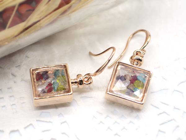 中部最佳首選韓國飾品批發商~真正飾品工廠大盤商~全部現貨免預購~網路下單快速到貨~守億飾品批發 - 20161001161918-310293401.jpg(圖)