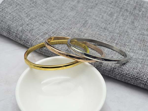 完美經典刻劃316醫療鋼三色金手環/耳環/抗敏短鍊批發/訂製 - 20161226195529-753524231.jpg(圖)