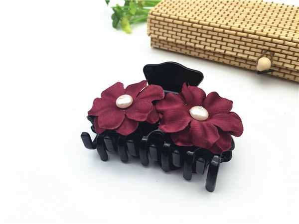 日韓流行髮圈／髮箍／水鑽抓夾／手工壓夾／兒童髮飾品／鯊魚夾／大腸束流行批發大盤商 - 20170415120035-229118769.jpg(圖)