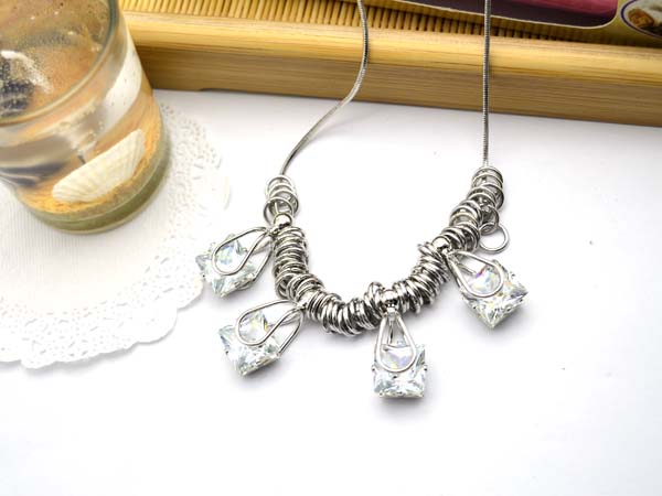 6月畢業生也能加入的小本投資~趕快讓自己賺進人生的第一桶金吧!! - 20160608171935-377707321.jpg(圖)