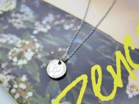 韓國同步連線~網路熱賣~明星必備飾品_圖片(1)