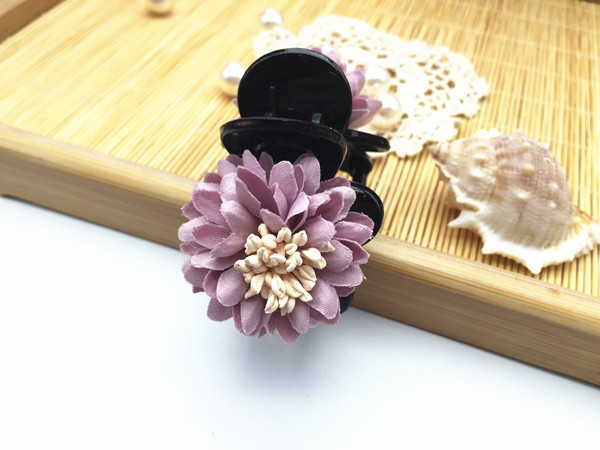 專業飾品製造工廠 提供創業輔導 平價風格多元化飾品歡迎加盟 - 20160718141102-822320124.jpg(圖)