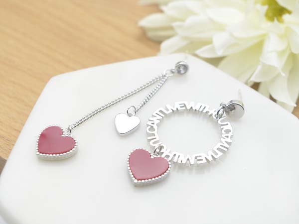 上班族 學生 育嬰媽媽在家也可以賺錢~超夯飾品直播批發源頭 - 20180217184743-864527432.jpg(圖)