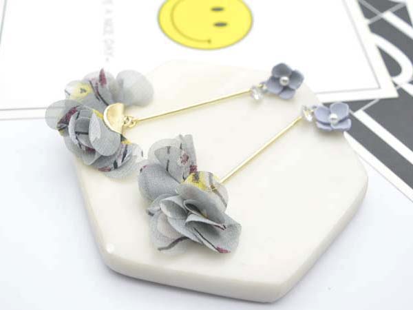 日韓女明星都愛瘋的日雜狂推款~各式髮飾品~髮夾~髮帶~ - 20180802165137-200320924.jpg(圖)