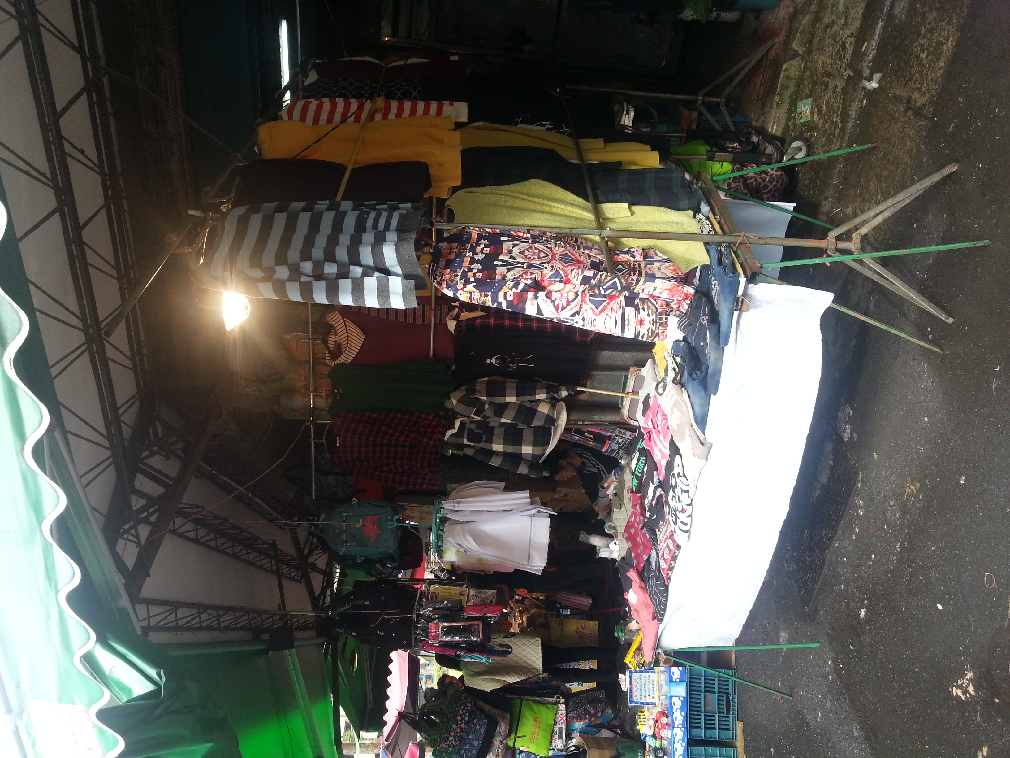 生意搶搶滾A黄金三角窗市場擁位,洽陳小姐 - 20151216214223-273791784.jpg(圖)