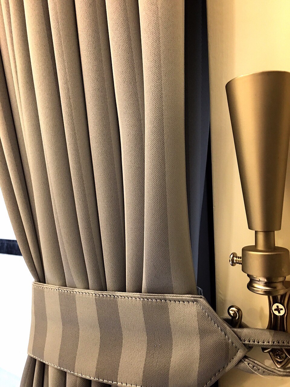 一品窗簾:窗簾,拉門,壁紙,塑膠地板 - 20151214010859-27339078.jpg(圖)