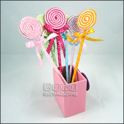 【愛禮布禮】婚禮小物：棒棒糖圓珠筆.售價為一打12支的價格(依現有顏色混出.獨立OPP自粘袋包裝)72 元 - 20151226200030-131760235.jpg(圖)