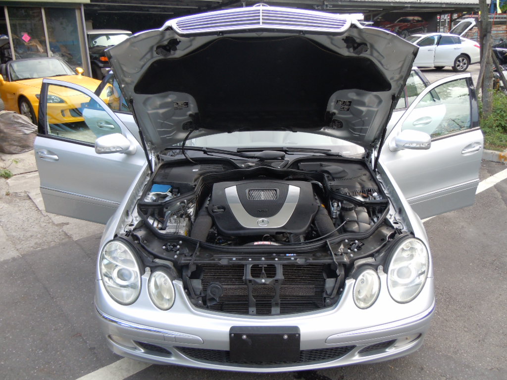 [買車王] 2006 Benz E350T七人座旅行車 新款電折後視鏡 大螢幕 全車歐洲車容易壞的零件已全更換 - 20160916165037-16389747.JPG(圖)