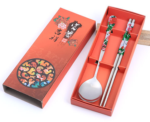【愛禮布禮】婚禮小物： 創意中國風不銹鋼勺子筷子餐具禮盒-富貴牡丹 一般價 19 元 會員價 19 元 - 20170419221117-611176972.jpg(圖)