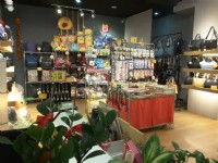 近健行科大【包包精品店】店住1+2樓_圖片(3)