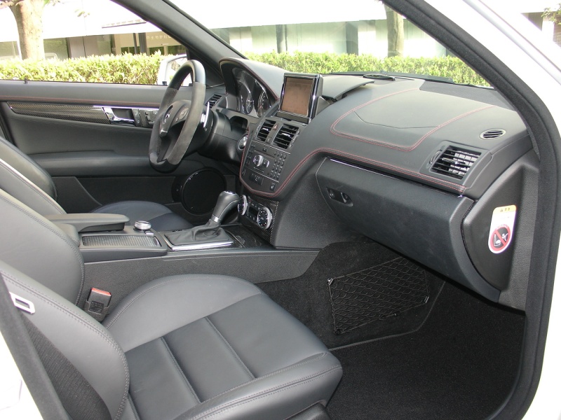 2011年型 BENZ C63 AMG - 20170717173838-284970802.jpg(圖)