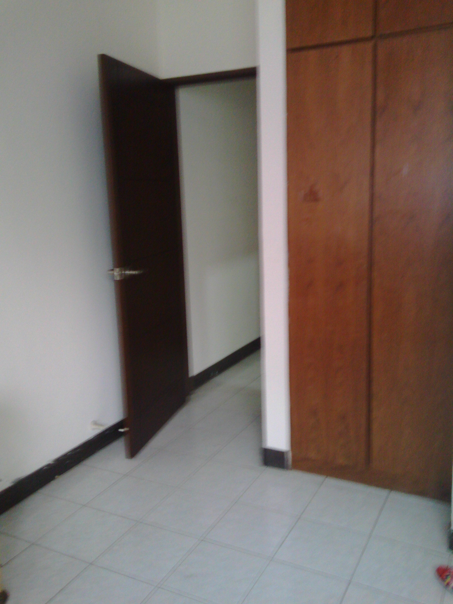 三樓套房出租房間電器設備齊全 - 20180506115933-579625689.jpg(圖)