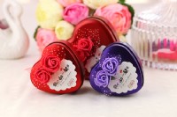 【愛禮布禮】婚禮小物：愛心花朵喜糖盒子, 結婚糖盒(3色混出)一般價 12 元 會員價 12 元_圖片(1)