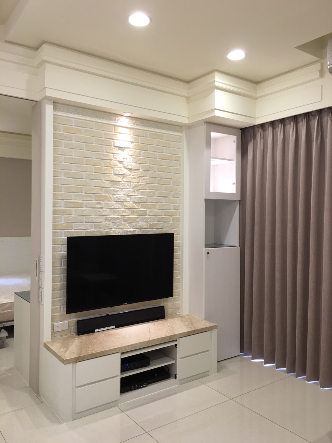 呈融室內裝潢.自工木工工程.油漆工程.專業拆除.泥做工程.水電工程.系統廚具.玻璃.窗簾.壁紙.鋁窗 - 20180325042349-923211585.jpg(圖)