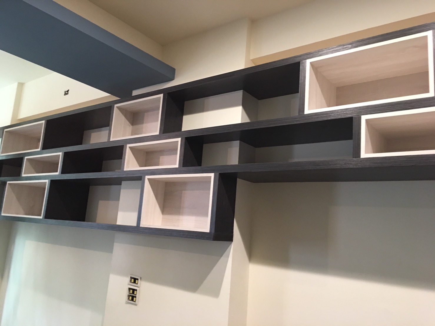 呈融室內裝潢.自工木工工程.油漆工程.專業拆除.泥做工程.水電工程.系統廚具.玻璃.窗簾.壁紙.鋁窗 - 20180325042349-923226214.jpg(圖)