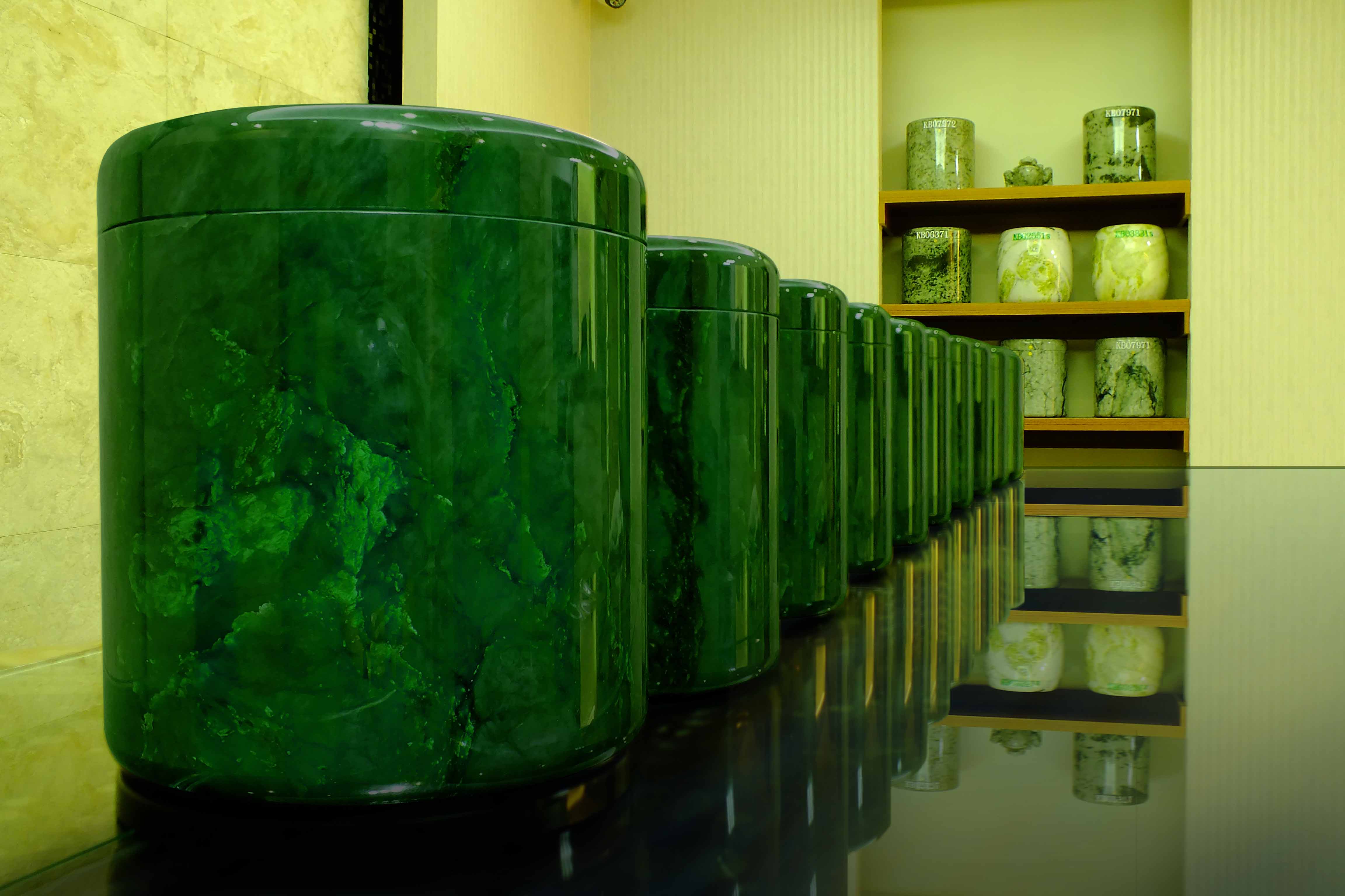 王師父骨灰罐工廠   北部唯一骨灰罐製造工廠  - 20180517150357-541619780.jpg(圖)