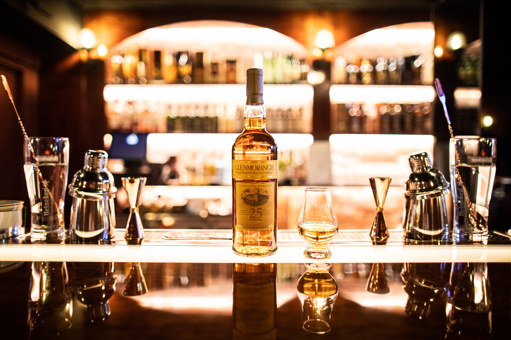 #美式運動餐廳 #WHISKY BAR #炸馬鈴薯條 #水牛城辣雞翅 #世足賽 - 20180622215041-756860077.jpg(圖)