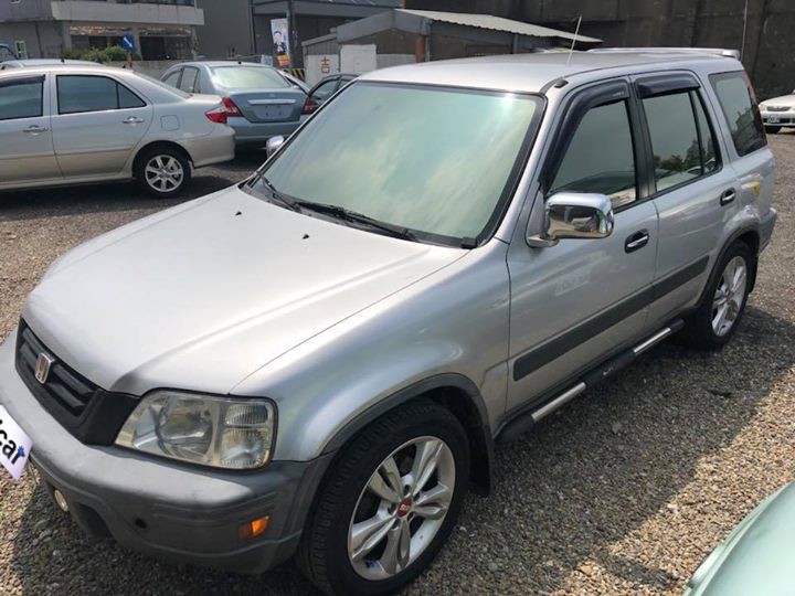1999年 2.0 銀色 CR-V 4WD 實跑21萬公里 GPS 倒車顯影 皮椅如新 暗色內裝好整理 - 20181211111552-499174468.jpg(圖)