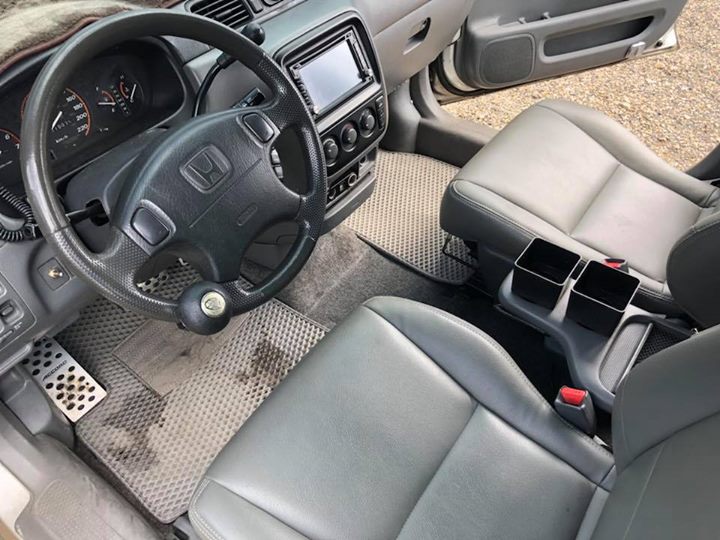 1999年 2.0 銀色 CR-V 4WD 實跑21萬公里 GPS 倒車顯影 皮椅如新 暗色內裝好整理 - 20181211111552-499195827.jpg(圖)