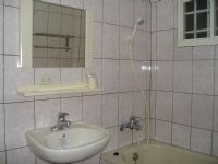 台東市房子 近新生國小 臨時庭 近百貨公司 離火車站五分鐘 生活機能佳 剛修繕完畢 不買可惜_圖片(3)