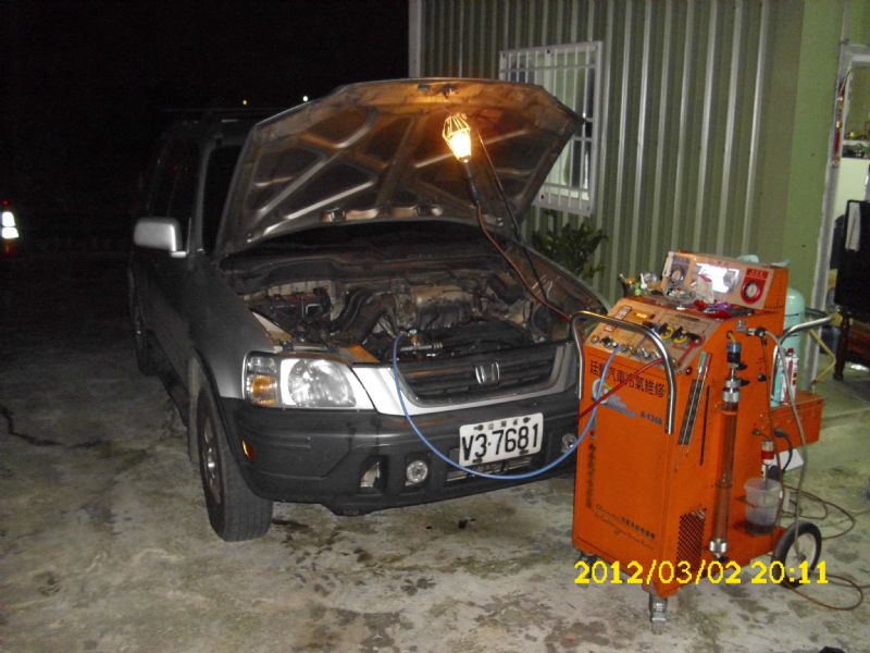 汽車冷氣不冷真的會火都來  - 20130708171906_275946192.JPG(圖)