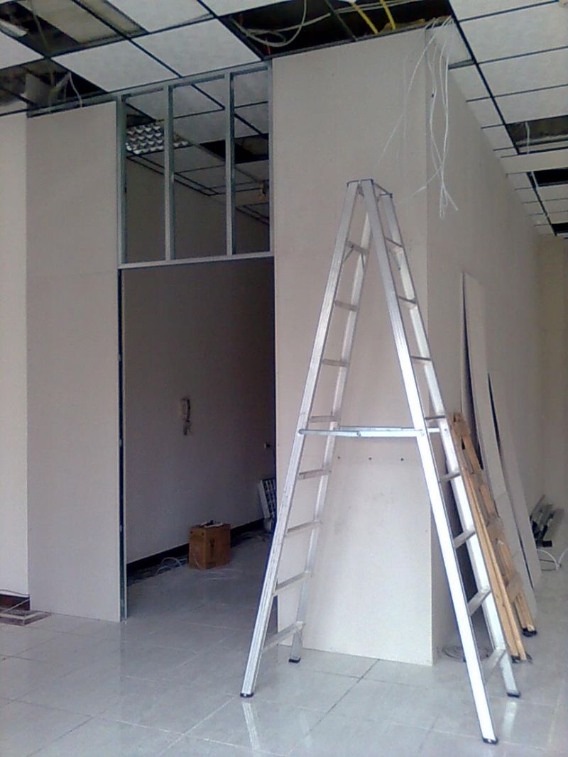 輕隔間,輕鋼架,濕式防火灌漿牆,套房,改裝,規劃,鋼構,廠房,承包,塑膠,地磚,舊屋,整修,新建,工程,免費,規劃,諮詢 - 20100318223557_923766562.jpg(圖)