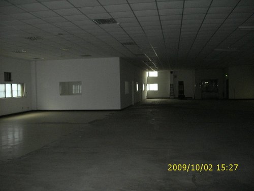 楊梅水美國小旁工業廠房 出售[地370坪 建415坪]，廠房高度5米、可工廠登記、備辨公室、空地。總價＄2800萬  - 20100512184313_661747015.jpg(圖)