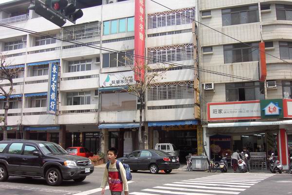 東興路大透店  - 20080620184232_958944536.jpg(圖)