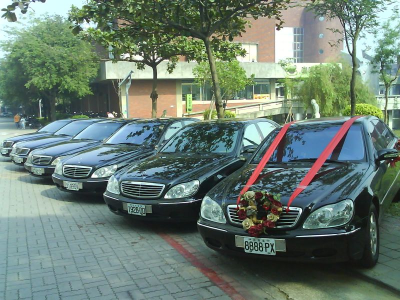 桃園結婚禮車*桃園機場接送*中部租車*租車*賓士S350*結婚禮車*禮車*機場接送*9人座*包車*北部觀光旅遊   - 20080616151151-601827359.JPG(圖)