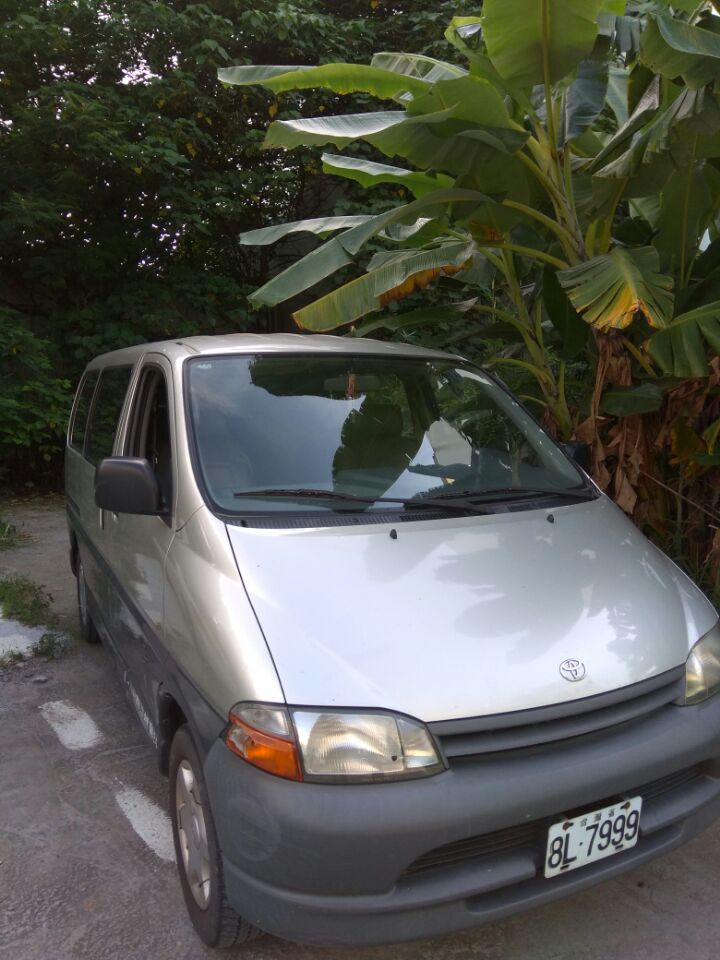 出售 TOYOTA 豐田廂型車  8人座    2002年出廠 - 20170613163653-343264873.jpg(圖)
