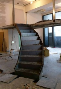 夾層,樓承鋼板,鐵製樓梯,電動鐵捲門馬達遙控器,水塔架,室內裝置鐵件,居家雨遮_圖片(3)