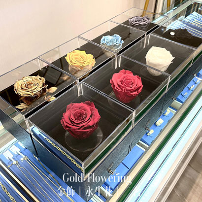 䋮錵禮奢銀樓Goldflowering，本店銷售純金999黃金飾品，可客製專屬永生花金飾禮物盒，搭配永生小花束儀式感一次到位，送禮自用兩相宜。黃金飾品 | 金條金磚買賣 | 永生花盒 | 花束推薦｜黃 - 20220720190014-315229059.jpg(圖)