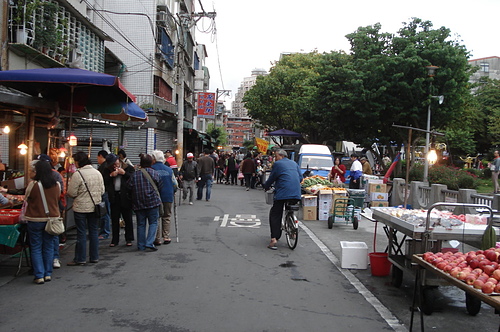 關渡知行路黃昏市場 - 20221031111022-187259904.jpg(圖)